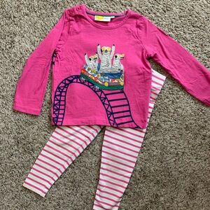 Mini Boden leggings and-long sleeve shirt both size 3-4
